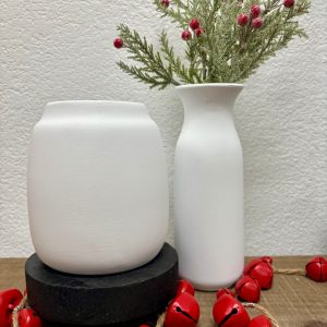 Minimalist Matte White Ceramic Vase – Modern Elegance for Any Room